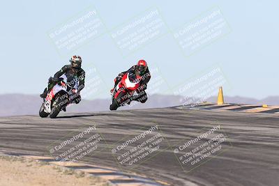 media/Dec-01-2025-Moto Forza (Mon) [[2daa91e15f]]/2-Intermediate Group/Session 2 (Turns 9 and 10)/